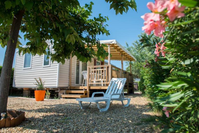 Camping Officiel Siblu Le Lac Des Reves Lattes Exterior photo